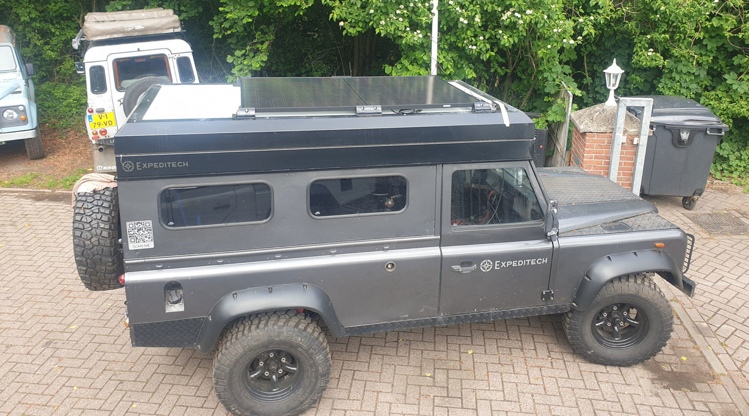 MOTOS Auto-vloermatten van rubber voor Land Rover Defender II vanaf 2020 Verbeter uw reiscomfort met Anti-Slip Mat Car 3D- Vloermatten voor alle weersomstandigheden, bescherming tegen vuil