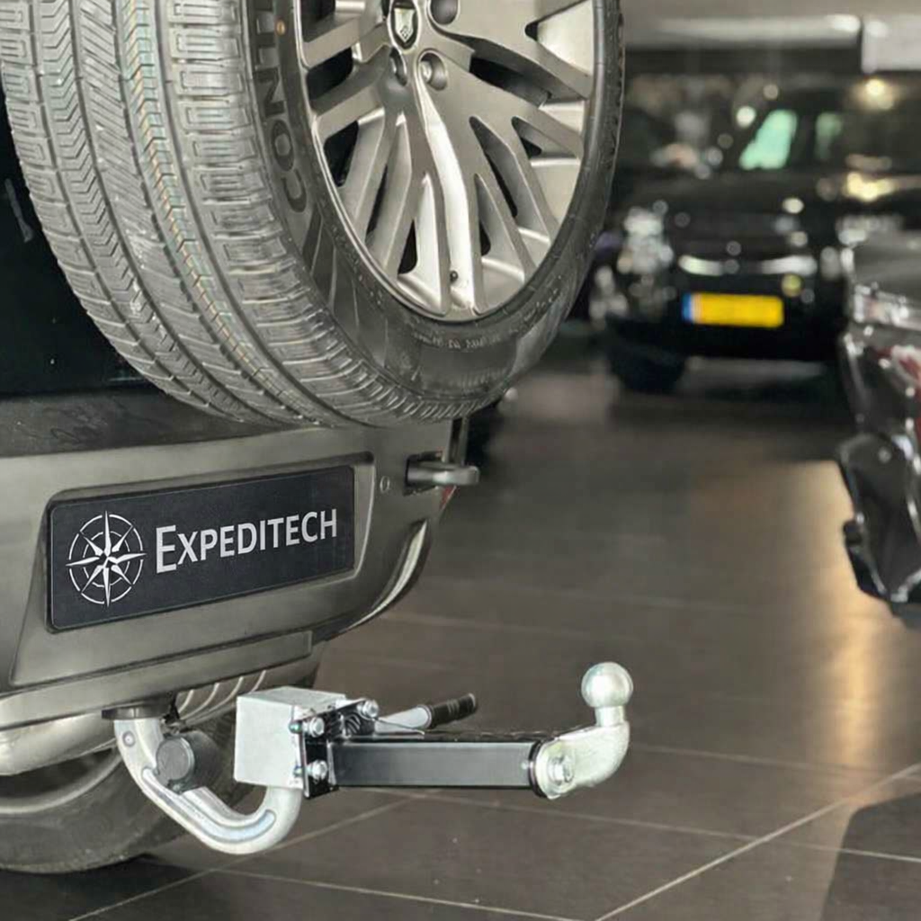 Trekhaakverlenger gemonteerd met fietsendrager op Defender