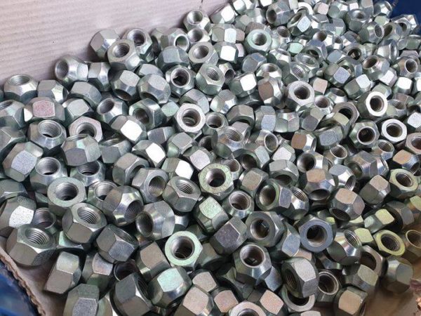 Gegalvaniseerde Land Rover wielmoeren set van 20