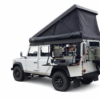 Defender 110 met daktent en side storage box gemonteerd